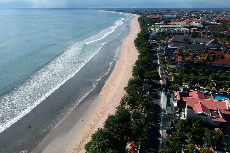 Pahitnya Corona bagi Sektor Wisata