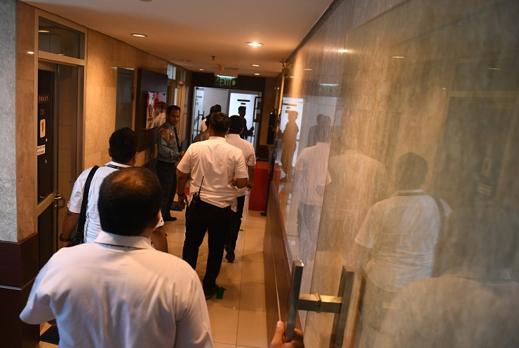 Lagi, Gedung DPR Didor