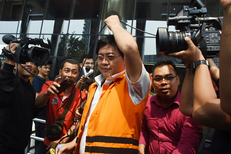 Disangka Merintangi Penyidikan, Lucas Gugat KPK di Praperadilan