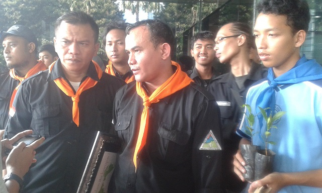 Peringati Hari Bumi: Pecinta Alam Ingatkan Cegah korupsi SDA 