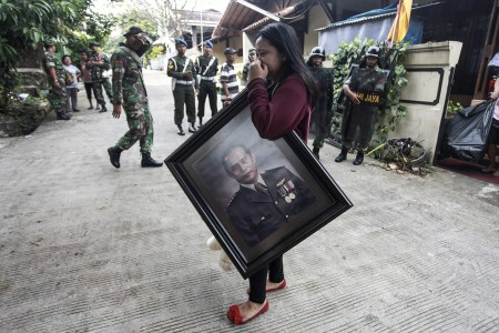 Pasca Bentrok, Warga Eks 3 Mei Negoisasi Dengan Pangdam Jaya 