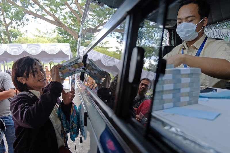 Mau Tukar Uang Kecil? Bisa Langsung ke Monas