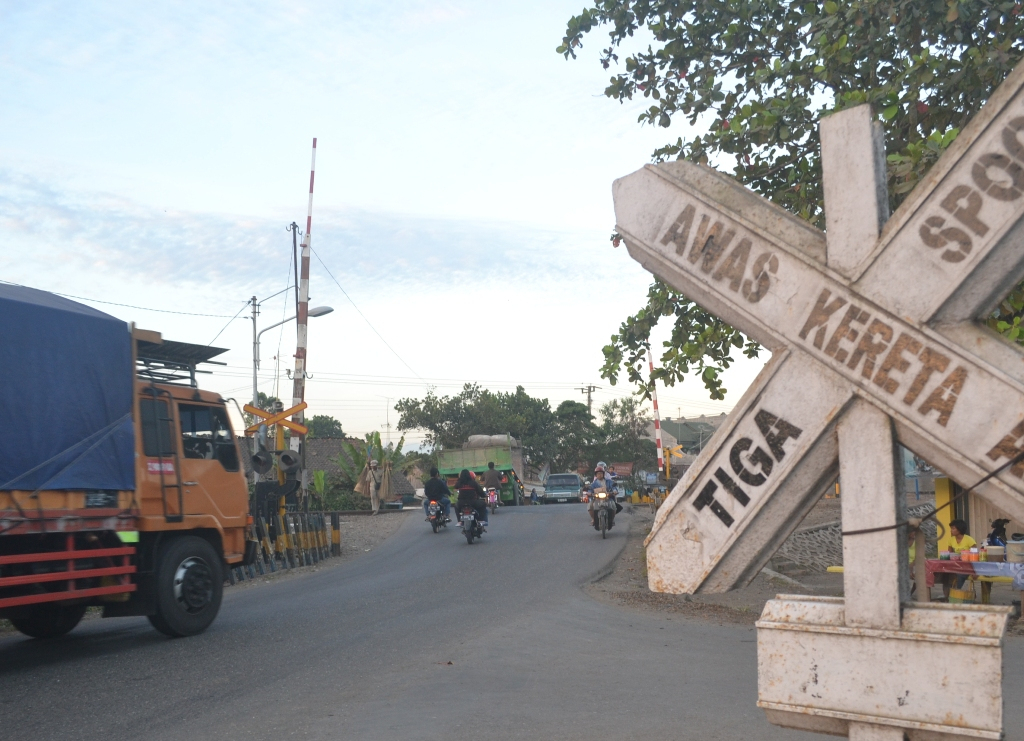 Ini Perlintasan Kereta Rawan Macet di Jalur Selatan Jateng