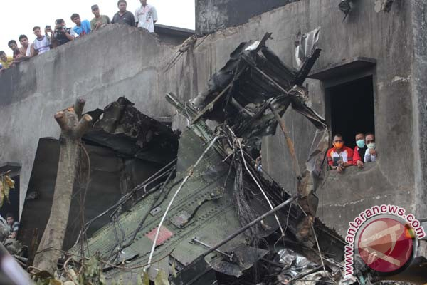 Keluarga TNI korban Hercules: Semoga ini Tragedi Terakhir