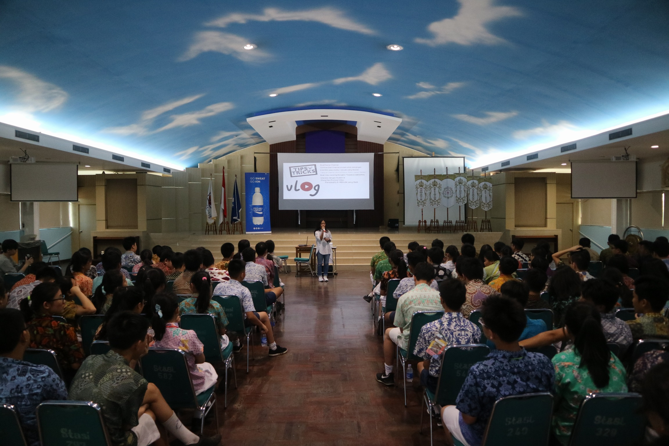 [Advertorial] Pocari Sweat Gelar Vlogging Workshop di SMA Santo Yakobus Jakarta