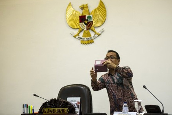 Jokowi Akan Cabut Perpres DP Mobil