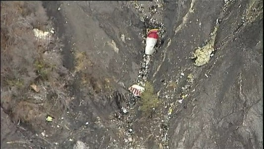 Pemimpin Tiga Negara Eropa Berkumpul di Lokasi Jatuhnya Germanwings 