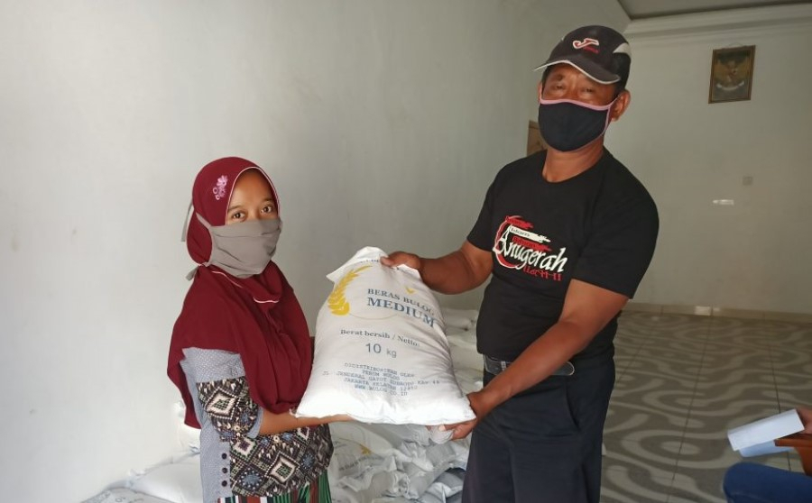 Ditemukan Beras BPNT Berbau Apek di Banyumas