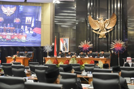 Paripurna Wagub Jakarta Molor Terus, Mendagri Angkat Tangan