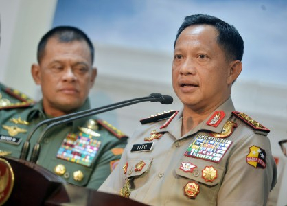 Tangkap Teroris, Kapolri Jamin Natal dan Tahun Baru Aman