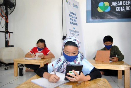 Pandemi Covid-19,  DPR Minta Sebaran Modul Belajar Jarak Jauh di Daerah Lebih Digencarkan