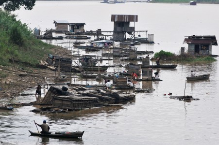 Sebagian Warga Situbondo Masih Buang Air Besar Sembarangan