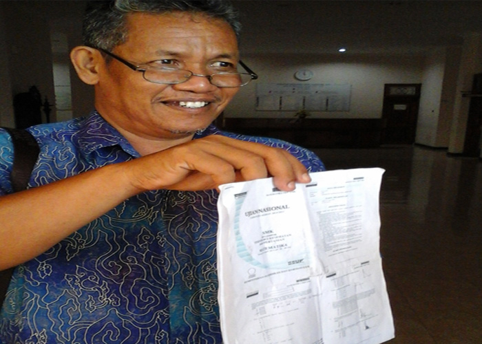 Kertas yang Diduga Bocoran Soal UN Ditemukan di Warung Kopi