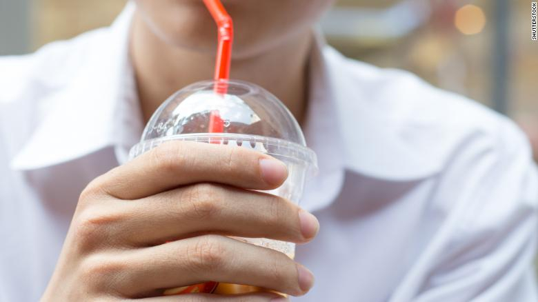 Kurangi Sampah Plastik, Restoran di California Batasi Penggunaan Sedotan Plastik