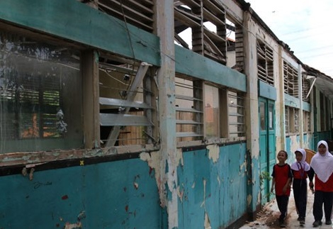 Mendikbud Targetkan Perbaiki 50 Ribu Sekolah yang Rusak Parah