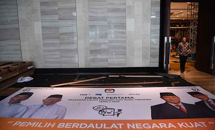 Nada Sumbang Jelang Debat