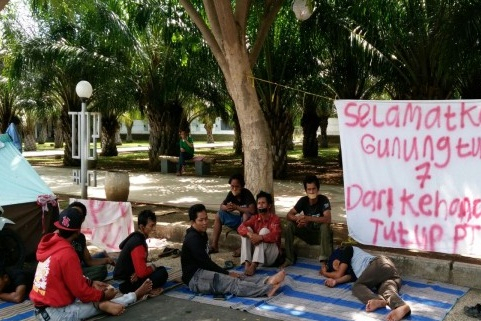 Pemerintah Didesak Kaji Ulang Izin Tambang Emas Gunung Tumpang Pitu