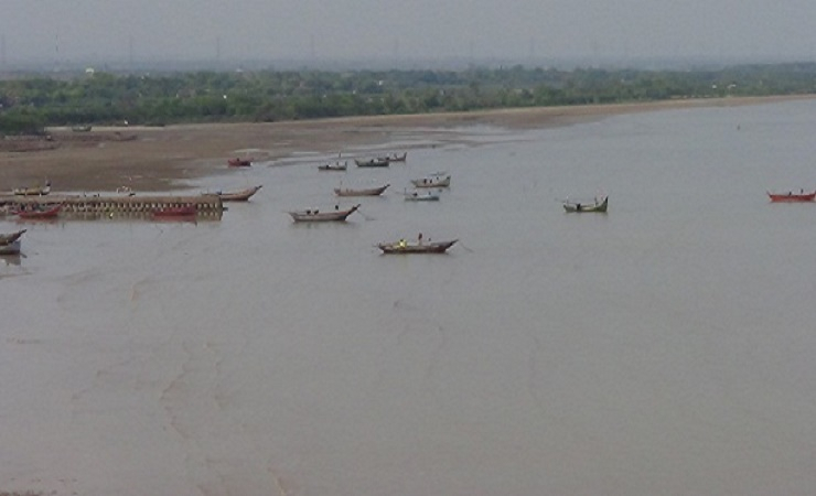 Warga Minta Diizinkan Kelola Puluhan Hektare Tanah Timbul di Pantai Rembang 