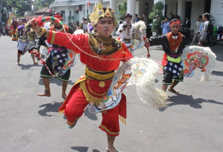 Pemusnahan Budaya Lokal
