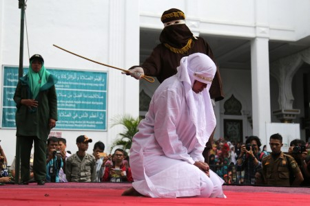 Hukuman Cambuk Hambat Investasi? Ini Kata Pengusaha di Aceh