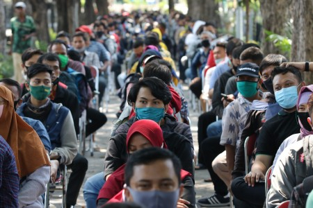 Hentikan PSBB, Ahli Pandemi Heran Dengan Keputusan Kepala Daerah di Jatim