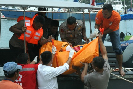 Kapal TKI Tenggelam, 10 Jenazah Sudah Diidentifikasi