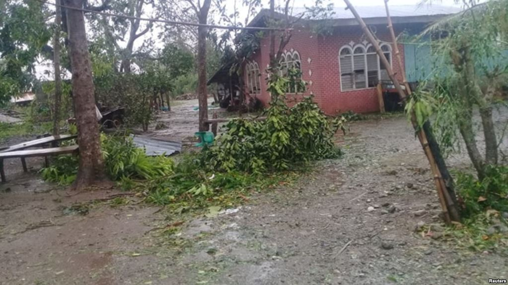 Warga Diimbau Mengungsi Usai Badai Yutu Menerjang Filipina