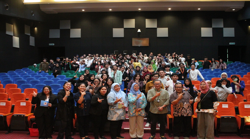 VokHumFest 2025: Vokasi UI Berdayakan 18 UMKM lewat Promosi Digital