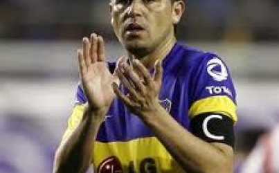 Bianchi Bujuk Riquelme Kembali ke Boca Juniors