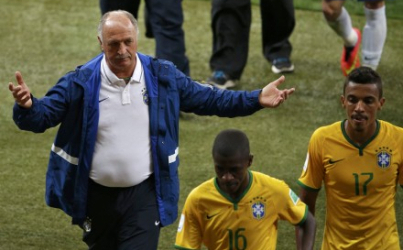 Zico: Scolari harus Dipecat