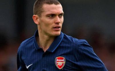 Barcelona Tawar Vermaelen