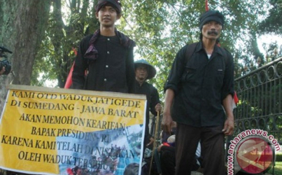 Jeritan Warga Jatigede