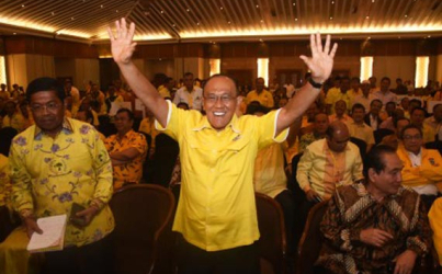 MA Sahkan Kepengurusan Ical dan Djan Faridz