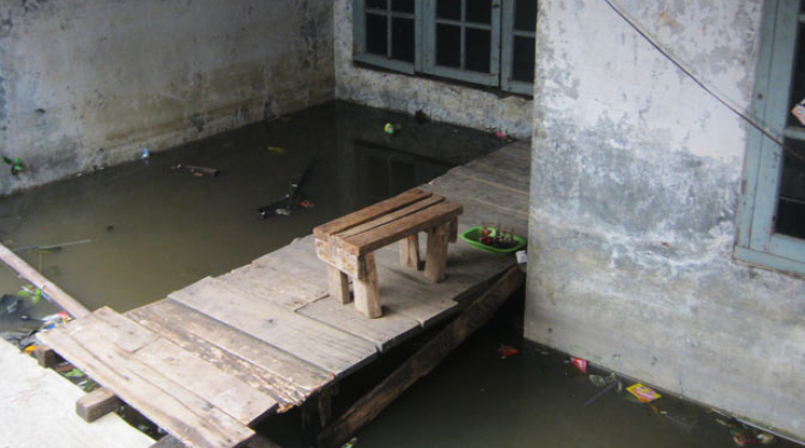 Korban Banjir di Bidara Cina Belum Dapat Bantuan Korban Banjir di Bidara Cina Belum Dapat Bantuan