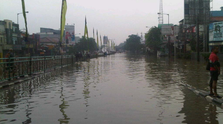 Bantu Korban Banjir, PMI Gelontorkan Rp 1 Miliar Bantu Korban Banjir, PMI Gelontorkan Rp 1 Miliar