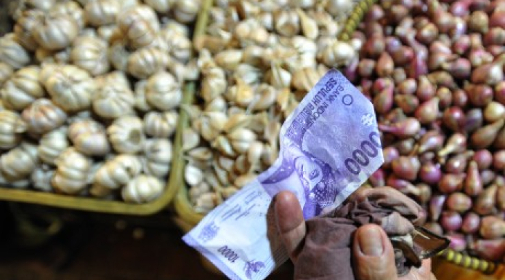 Pedagang di Banyuwangi Mulai Berhenti Jual Bawang Putih Pedagang di Banyuwangi Mulai Berhenti Jual Bawang Putih