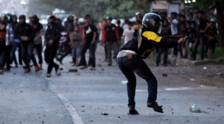 Tersangka Ricuh Demo BBM di Sulselbar Membawa Lima Anak Panah Tersangka Ricuh Demo BBM di Sulselbar Membawa Lima Anak Panah