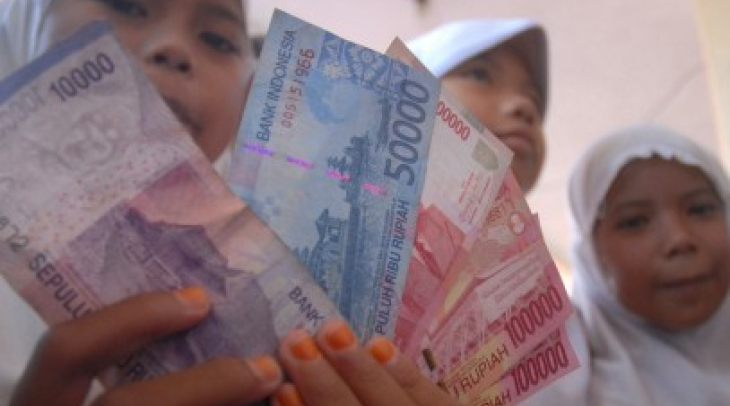 BBM Naik, Angka Bantuan Siswa Miskin Meningkat BBM Naik, Angka Bantuan Siswa Miskin Meningkat