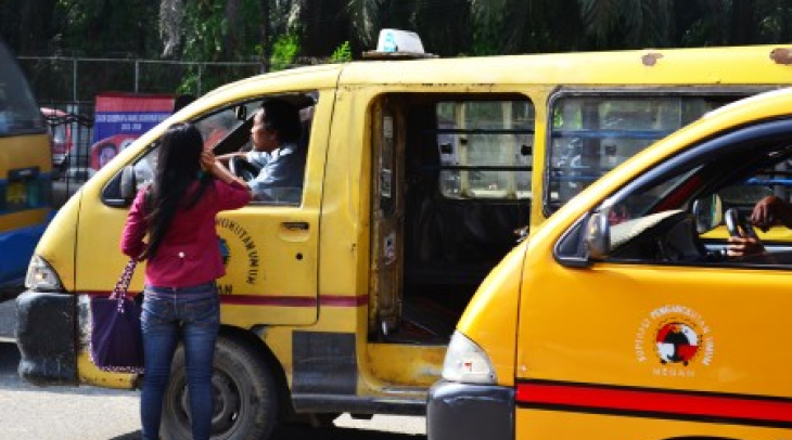 Kenaikanan Tarif Angkutan DKI Belum Disepakati Kenaikanan Tarif Angkutan DKI Belum Disepakati