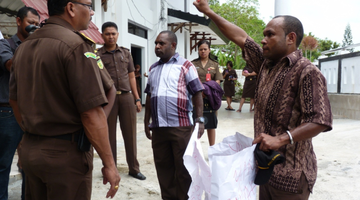 Dicopot dari Jabatan, Jaksa Ahyani Lawan Atasannya Dicopot dari Jabatan, Jaksa Ahyani Lawan Atasannya