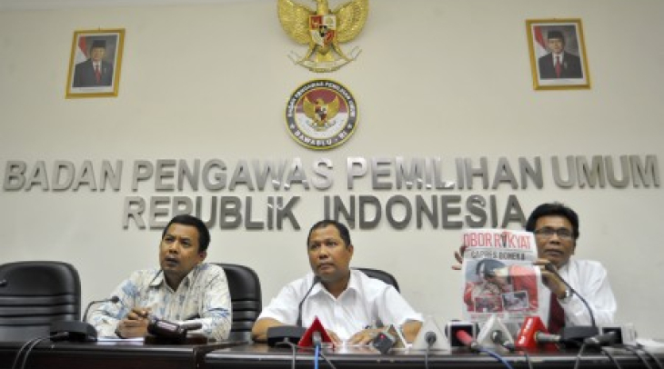 Bawaslu Tidak Berdaya Awasi Kampanye Hitam di Media Sosial Bawaslu Tidak Berdaya Awasi Kampanye Hitam di Media Sosial