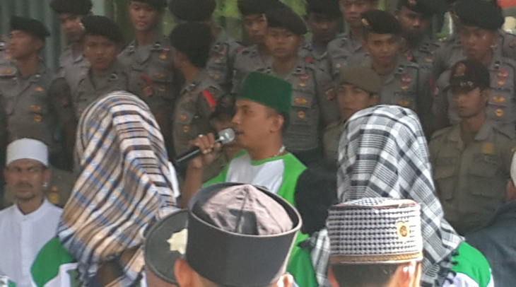Kronologi FPI Mau Tutup Masjid Ahmadiyah Ciamis Kronologi FPI Mau Tutup Masjid Ahmadiyah Ciamis