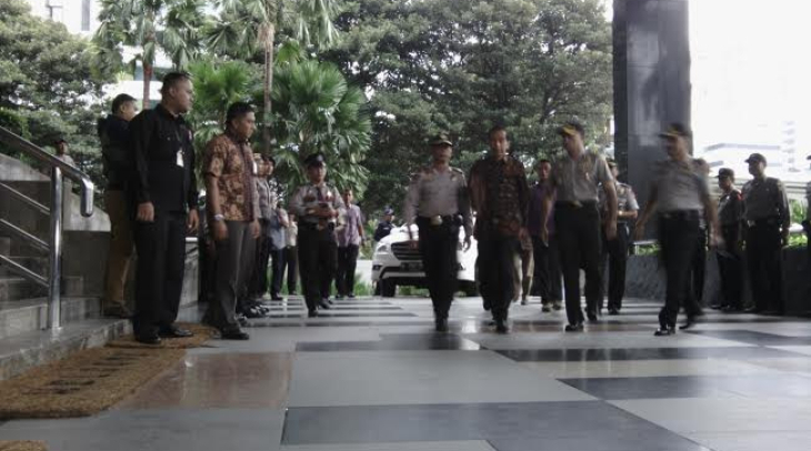Jokowi Klarifikasi Harta Kekayaan di KPK Jokowi Klarifikasi Harta Kekayaan di KPK