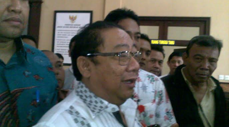 Yance Tuding Surya Paloh Terkait dengan Status Hukumnya Kini Yance Tuding Surya Paloh Terkait dengan Status Hukumnya Kini