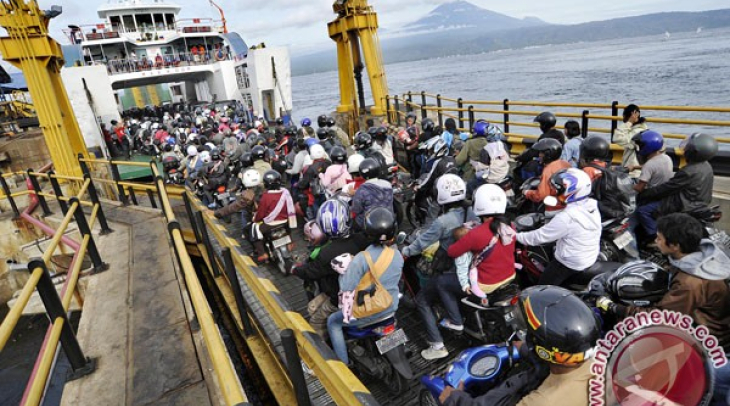 Cuaca Buruk, Penyeberangan Gilimanuk Ditutup Cuaca Buruk, Penyeberangan Gilimanuk Ditutup
