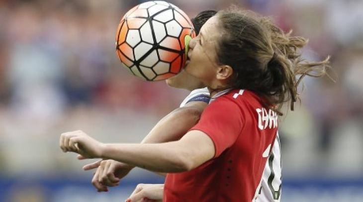 Pesepakbola Putri AS Donorkan Otak untuk Riset Pesepakbola Putri AS Donorkan Otak untuk Riset